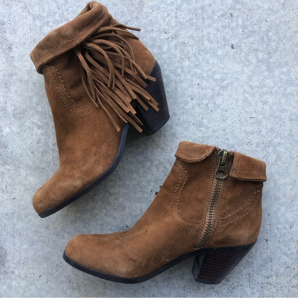 Fringe suede boots booties brown
